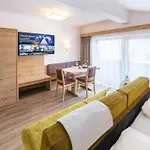 Birkenhof Lermoos Premium Apart & Suites 4*